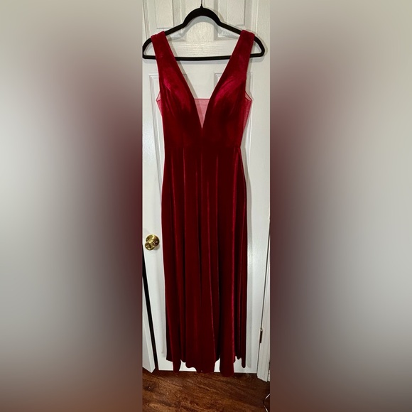 Cocomelody Dresses & Skirts - NWT COCOMELODY SZ 6 DEEP RED Velvet V Neckline With An A-Line Silhouette